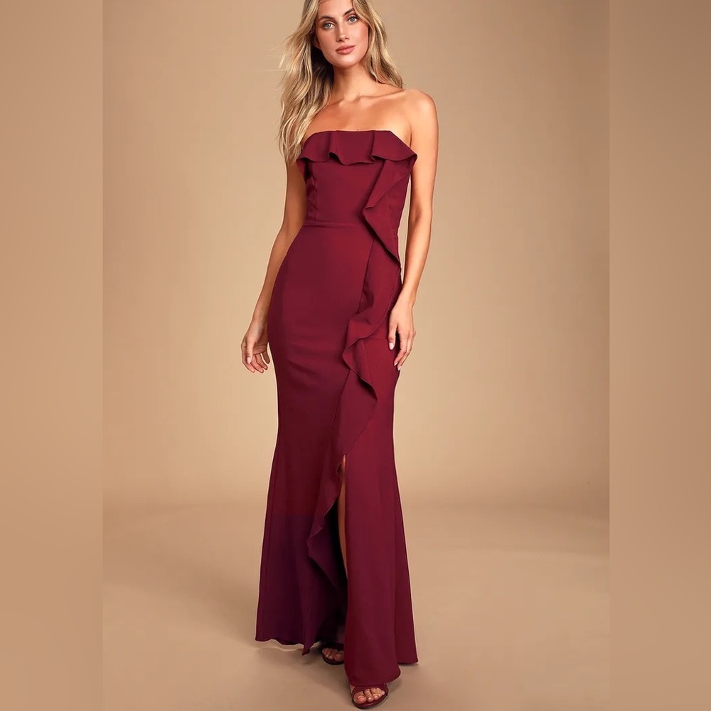 Lulu's Burgundy strapless dress
